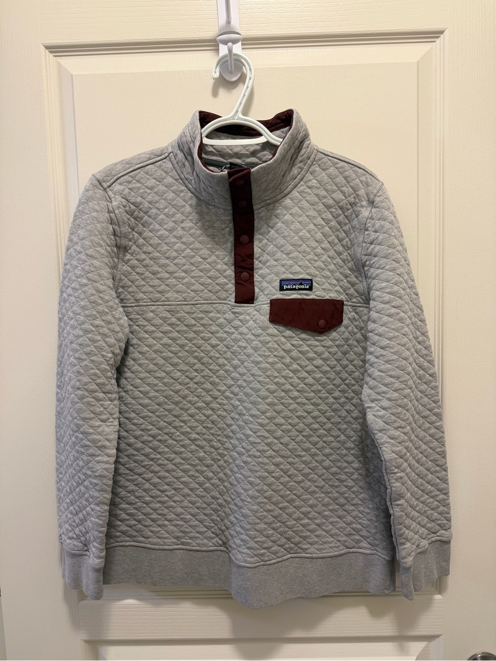 Patagonia Women’s Quilted Crewneck Pullover - Light Gray with Maroon Accents